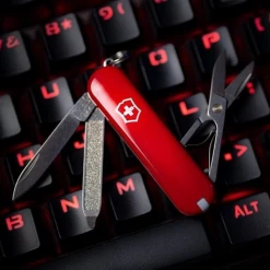 Victorinox Classic SD - Red Bestered -Online Camping Supplies 0.6223 6 600x600 1 57da5384 b1fd 4c73 9ce6 fc0f973aa837