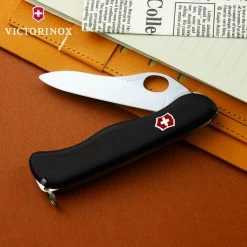 Victorinox Sentinel One Hand -Online Camping Supplies 0.8413.M3 3 600x600 78b93b92 0f32 4272 8b21 d05c7e5c3b1d