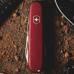 Victorinox Compact - Red -Online Camping Supplies 1.3405 3 600x600 6a6c1461 44e1 4ad8 bbf3 755c08700490