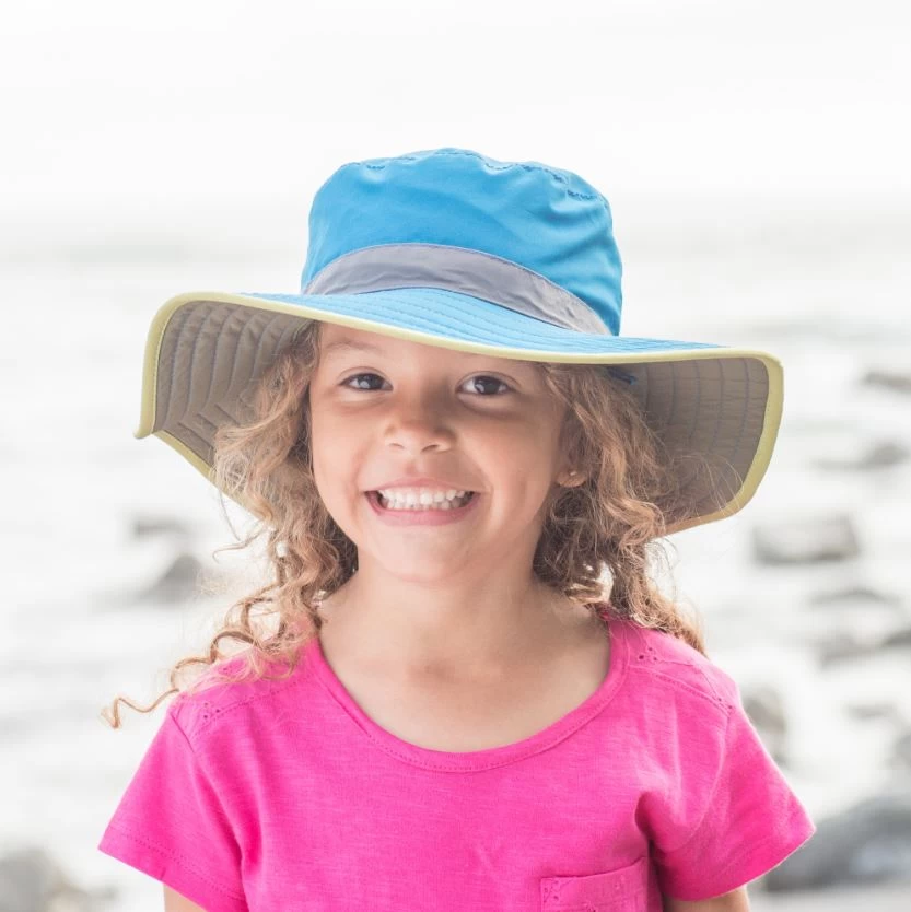 Sunday Afternoon Kids Clear Creek Boonie - Vivid Magenta/Caribbean 6 Sunday Afternoon Kids Clear Creek Boonie - Vivid Magenta/Caribbean - Image 4