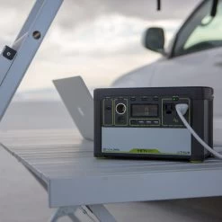 Goal Zero Yeti 400 Lithium -Online Camping Supplies 7af048a7820b9c70f84fee444d3c00f2