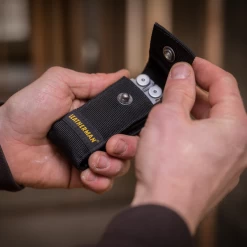 Leatherman Nylon Sheath With Pockets -Online Camping Supplies LM934932 7 600x600 22bb4eb1 cc40 49dc 95c7 27f5d507c71c