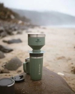Stanley Classic Pour Over Hammertone Green -Online Camping Supplies Web LIfestyle CarCamp 1800x1800 600x600 d0a75577 7123 47c9 9d97 f7bfc84a3f10