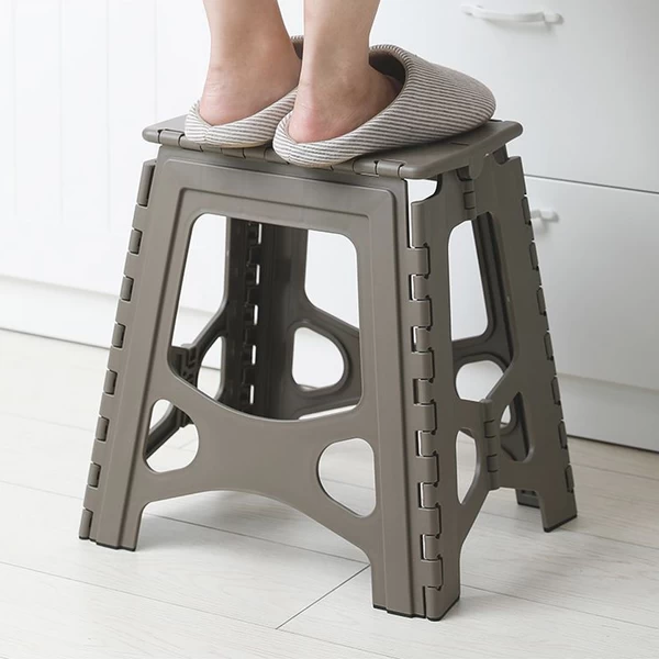 Tenma Low Leg Portable Folding Stool Army Green 6 Tenma Low Leg Portable Folding Stool Army Green - Image 4